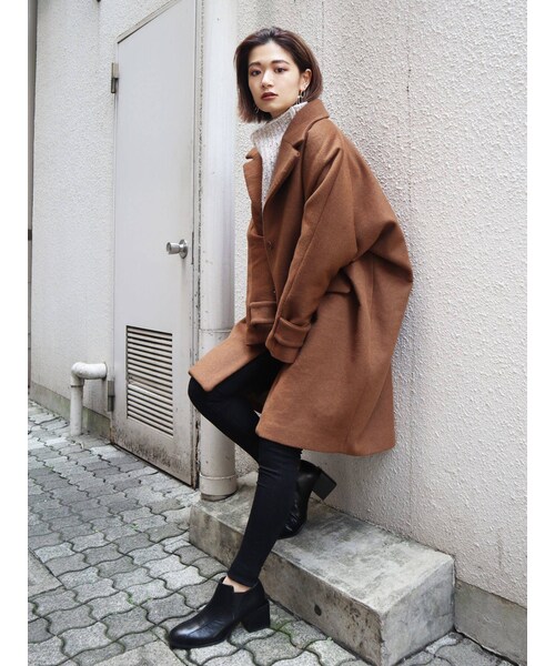EMODA（エモダ）の「バルキーワイドコクーンコート（その他アウター・レディース・ブラック/ネイビー/オレンジ/ベージュ/グレー/ライトミックス/キャメル・F）」の2枚目の写真
