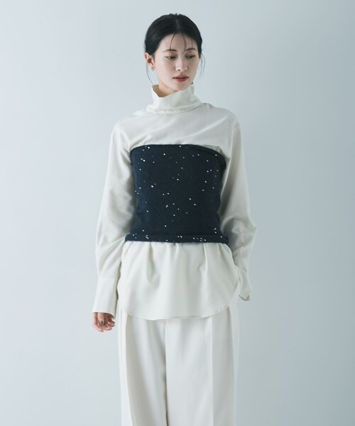 URBAN RESEARCH(アーバンリサーチ)の「TRソフトツイルハイネックシャツ(シャツ/ブラウス・レディース・IVORY/BLACK・Free)」の5枚目の写真