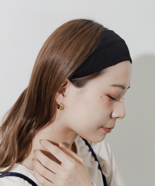 SMELLY（スメリー）の「シンプルヘアバンド（ヘアバンド・レディース・CHA/BLK・-）」の11枚目の写真