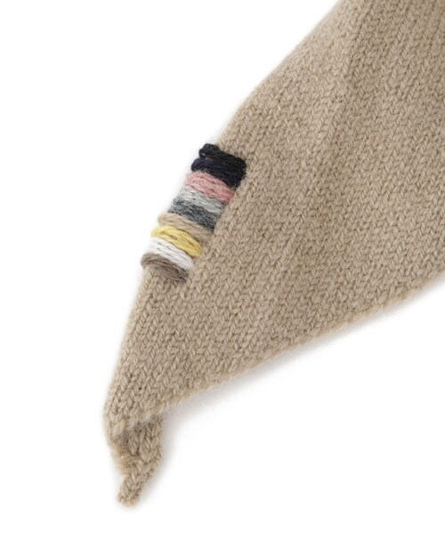 ADAM ET ROPE'(アダムエロペ)の「【J’aDoRe限定】【extreme cashmere(エクストリーム カシミア)】bandana(ストール/ショール・レディース・オフホワイト/ベージュ/カラシ・F)」の6枚目の写真