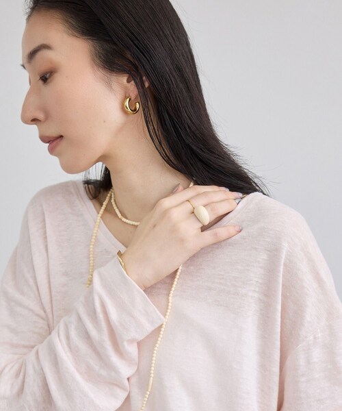 ADAM ET ROPE'(アダムエロペ)の「【J'aDoRe・一部店舗限定】【Sapir Bachar(サピア バハール)】CORAL RING(リング・レディース・オフホワイト・F)」の5枚目の写真