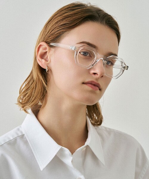 SENSE OF PLACE by URBAN RESEARCH（センスオブプレイスバイアーバンリサーチ）の「NUEF　nuef0132（メガネ・レディース・CLEAR/BRN×CLEAR・One）」の2枚目の写真
