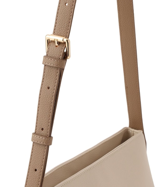 ROPE' PICNIC(ロペピクニック)の「me fit BAG フィットワイド ショルダーバッグ/2WAY(ショルダーバッグ・レディース・ブラック/キナリ・F)」の12枚目の写真