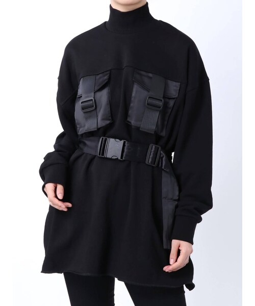 バックルプルオーバー