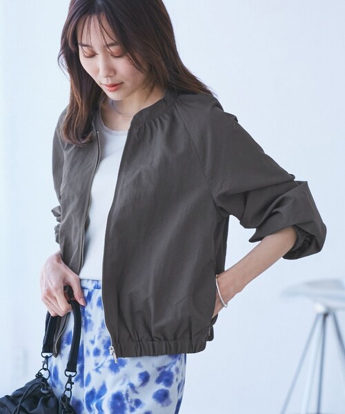 ROPE' PICNIC（ロペピクニック）の「【撥水加工・花粉ガード】リサイクルナイロンブルゾン（ブルゾン・レディース・チャコール/ホワイト系/ベージュ・38）」の7枚目の写真