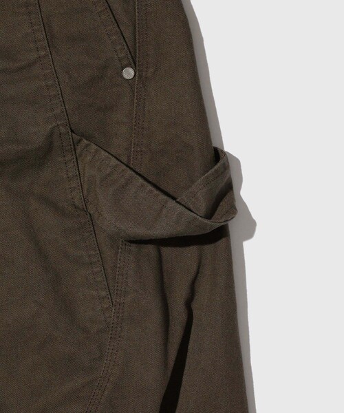 ADAM ET ROPE'(アダムエロペ)の「【NVRFRGT/ネヴァーフォーゲット】CURVED LEG DOUBLE KNEE WORK SHORT PANTS(その他パンツ・メンズ・チャコール/オリーブ・1/2)」の9枚目の写真
