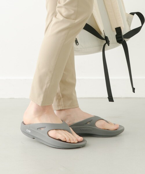 URBAN RESEARCH DOORS（アーバンリサーチドアーズ）の「OOFOS　OOriginal（サンダル・レディース・NeptuneBlu/Black/Nomad/Slate・6/7）」の14枚目の写真