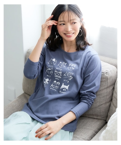 nissen（ニッセン）の「綿１００％長袖プリントTシャツ（ＵＶカット）＜大きいサイズ有＞（Tシャツ/カットソー・レディース・オフホワイト:フレンチロゴ/アイス杢:シンプルロゴ/在庫限り◆ライムイエロー:草花/在庫限り◆グレージュ:ネコロゴ/黒:ナンバーロゴ/在庫限り◆モーブピンク:雑貨ロゴ/オフホワイト:ナンバーロゴ/モカグレー:クールロゴ/黒:フレンチロゴ/アイス杢:フォトねこ/ラズベリーピンク:フレンチ/杢グレー:ネコだらけ/チャコールグレー:袖ロゴ/ボルドー:ロゴ花/ネイビー:ハート/オフホワイト:ブロックロゴ/黒:レタリングロゴ/グレイッシュブルー:ほのぼのネコ/モカベージュ:胸つむネコ/チャコール:アーチロゴ/在庫限り◆ブルーグレー:胸ネコ/在庫限り◆ダスティピンク:花/チャコール:おすわりネコ/黒:ブロックロゴ/オフホワイト:筆記ロゴ/グリーン:野花・S/M/L/LL/3L/4L/5L/6L/8L/10L）」の22枚目の写真
