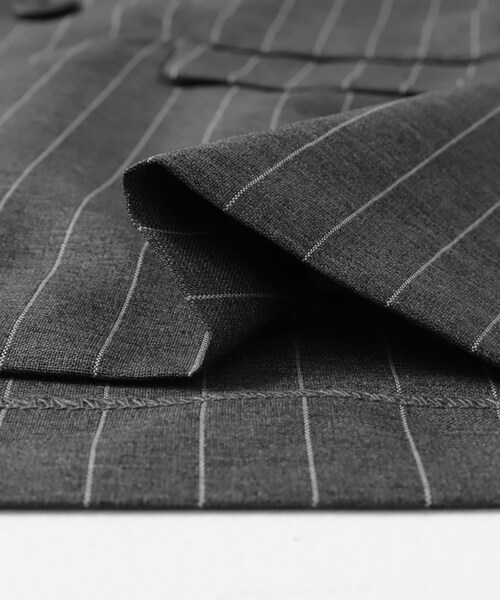 SENSE OF PLACE by URBAN RESEARCH（センスオブプレイスバイアーバンリサーチ）の「『セットアップ対応』『イージーケア/速乾』リネンライクピンストライプルーズジャケット（テーラードジャケット・メンズ・GRAY/BEIGE・M/L）」の17枚目の写真