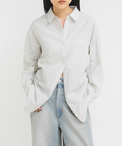 KBF(ケイビーエフ)の「サイドドロストサッカーシャツ(シャツ/ブラウス・レディース・IVO×BLUE/BEIGE×BLK/BLUE×OFF・One)」の5枚目の写真