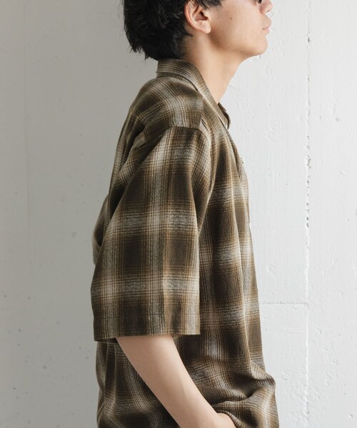 URBAN RESEARCH DOORS(アーバンリサーチドアーズ)の「FORK&SPOON オンブレチェックショートスリーブシャツ(シャツ/ブラウス・メンズ・BLU×BRN/BEG×KHK・4/5)」の19枚目の写真