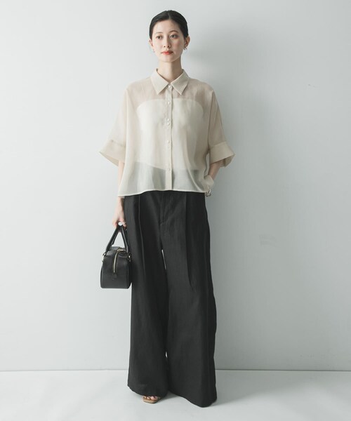 URBAN RESEARCH（アーバンリサーチ）の「『3サイズ展開』リネンイージーワイドスラックス（その他パンツ・レディース・OFF WHITE/BLACK/AMBER・36/38/40）」の19枚目の写真