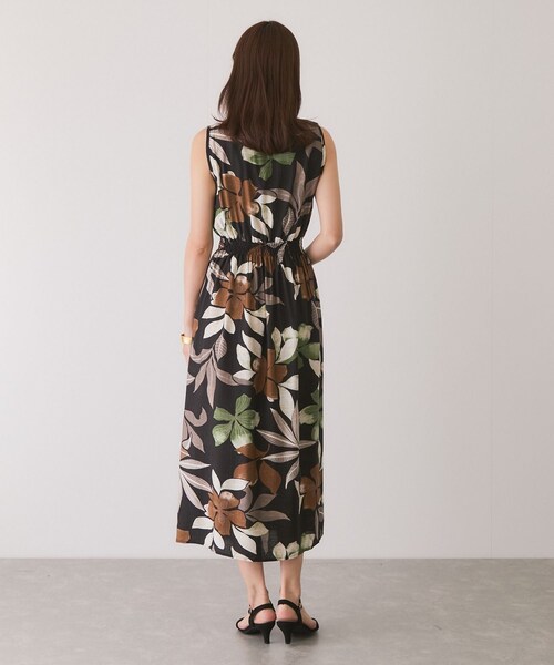 Jayro（ジャイロ）の「アソート柄シャーリングワンピース（ワンピース・レディース・ブラック系/グリーン/ネイビー系・38）」の11枚目の写真