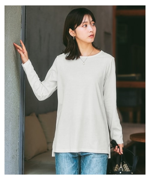 nissen（ニッセン）の「重ね着用長袖Ｔシャツ（ラウンドへム・スクエアへム）（Tシャツ/カットソー・レディース・ラウンドへム(オフホワイト)/スクエアへム(オフホワイト)/襟ぐり広めラウンドへム(オフホワイト)/襟ぐり広めスクエアへム(オフホワイト)・M/L/LL/S）」の20枚目の写真