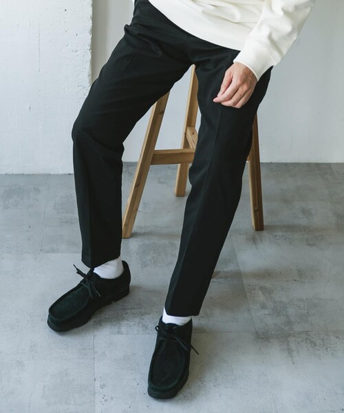 チノテーパードトラウザー