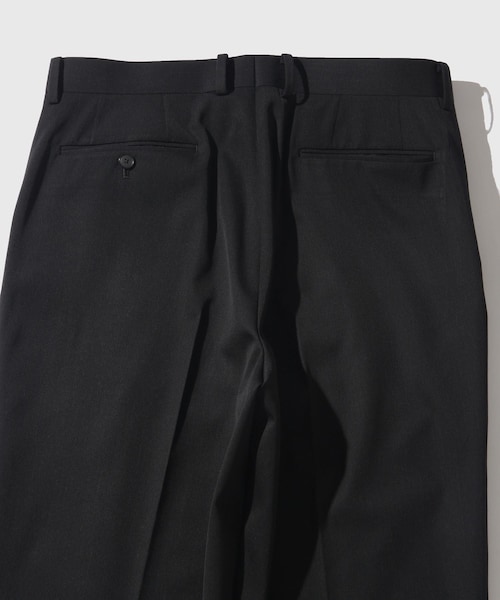 ADAM ET ROPE'（アダムエロペ）の「【AURALEE/オーラリー】LIGHT WOOL MAX GABARDINE SLACKS（スラックス・メンズ・ブラック/ブラウン・3/4/5）」の11枚目の写真