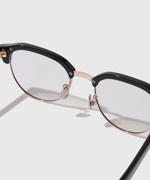 ADAM ET ROPE'(アダムエロペ)の「《別注》【BLANC/ブラン】EX ブロウ BLUE(サングラス・メンズ・ブラック・F)」の4枚目の写真