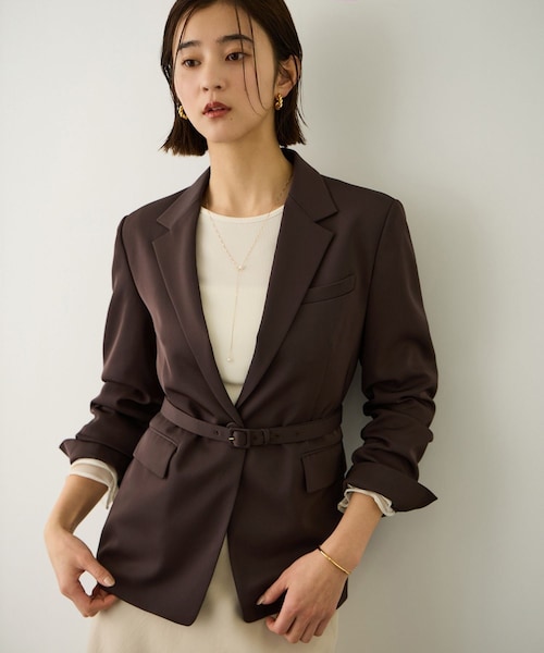 ROPE'（ロペ）の「ウエストシェイプ ベルテッドシングルジャケット/セットアップ対応（テーラードジャケット・レディース・ダークブラウン/ネイビー・34/36/38）」の14枚目の写真