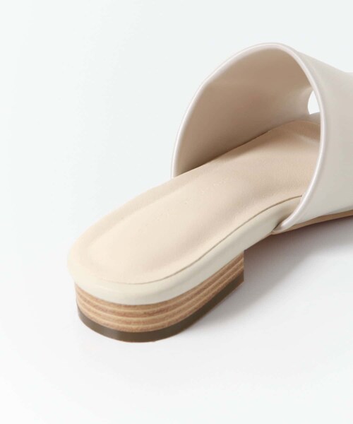 SENSE OF PLACE by URBAN RESEARCH(センスオブプレイスバイアーバンリサーチ)の「サテンストレッチミュール(サンダル・レディース・BEIGE/IVORY/BLACK/GREEN・S/M/L)」の12枚目の写真