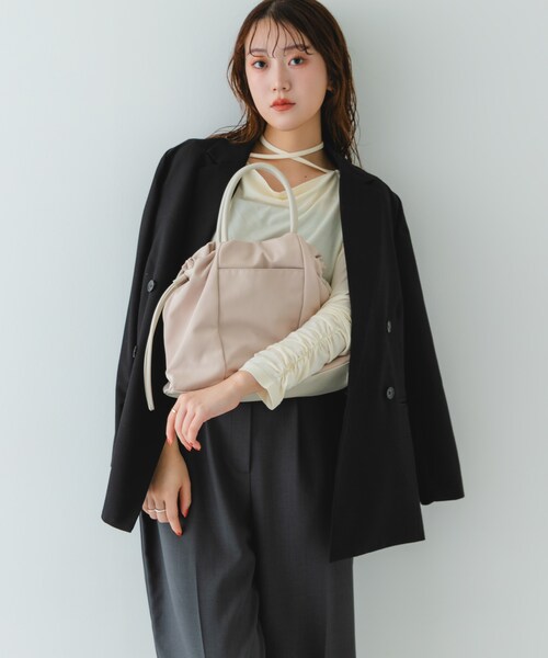 RODE SKO（ロデスコ）の「ショルダー付撥水ミニキンチャクバッグ（ショルダーバッグ・レディース・BLACK/GRAY/IVORY・one）」の7枚目の写真