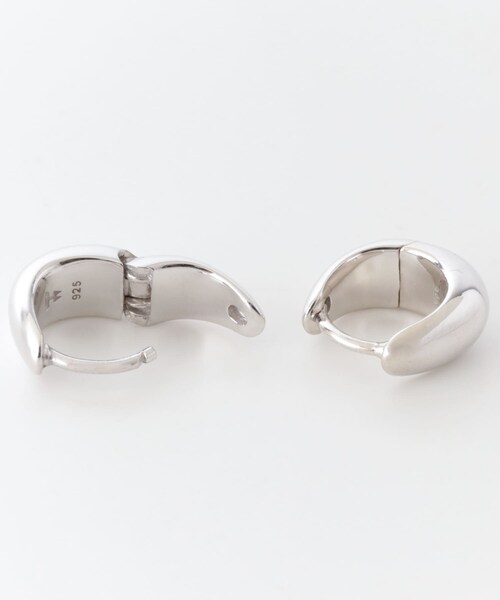 URBAN RESEARCH(アーバンリサーチ)の「TOM WOOD Ice Huggies(ピアス(両耳用)・メンズ・SILVER・Free)」の5枚目の写真