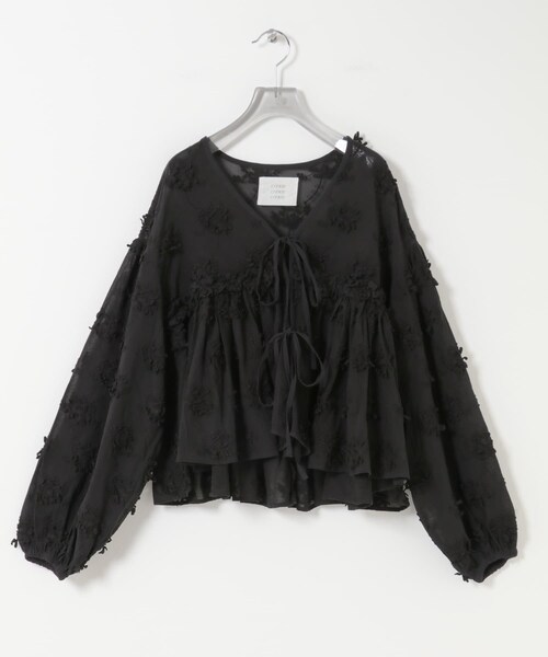 URBAN RESEARCH(アーバンリサーチ)の「crinkle crinkle crinkle 3D EMBROIDERY BOLERO(シャツ/ブラウス・レディース・WHITE/BLACK・Free)」の2枚目の写真