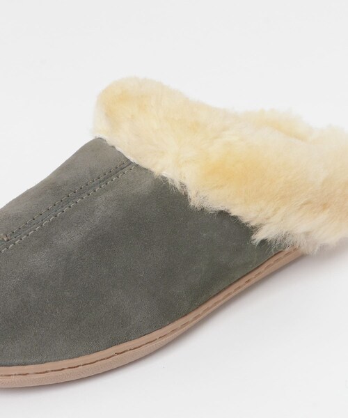 URBAN RESEARCH Sonny Label（アーバンリサーチサニーレーベル）の「MINNETONKA　SHEEPSKIN MULE（スリッポン・レディース・Gray/G Tan・6/7/8）」の5枚目の写真