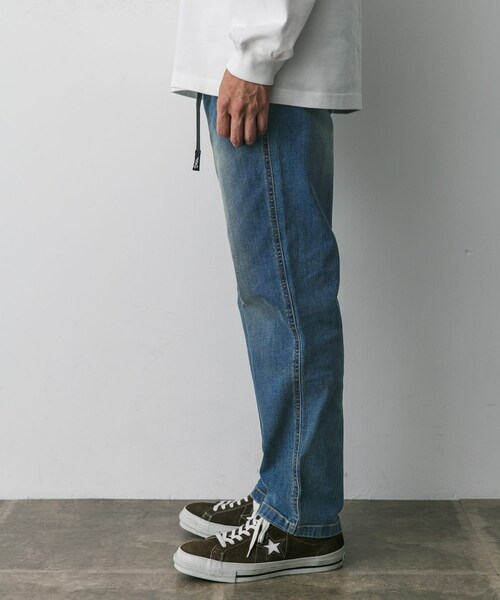 URBAN RESEARCH DOORS（アーバンリサーチドアーズ）の「『別注』Gramicci　Mountain Tuck Pants（デニムパンツ・メンズ・O.W./Dark Used/MediumUsed・S/M/L）」の16枚目の写真