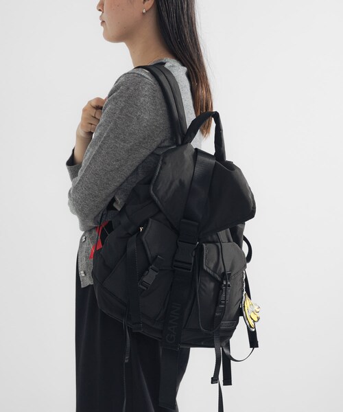 URBAN RESEARCH(アーバンリサーチ)の「GANNI Recycled Tech Backpack(バックパック/リュック・レディース・Black・-)」の6枚目の写真