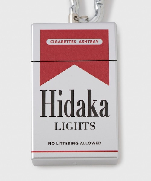 ADAM ET ROPE'（アダムエロペ）の「【HIDAKA/ヒダカ】Portable Ashtray - Marboro（キーホルダー・メンズ・グリーン/レッド/ゴールド・F）」の6枚目の写真