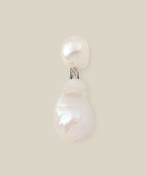 ROPE'(ロペ)の「ビッグパールイヤリング(イヤリング・レディース・オフホワイト・F)」の3枚目の写真