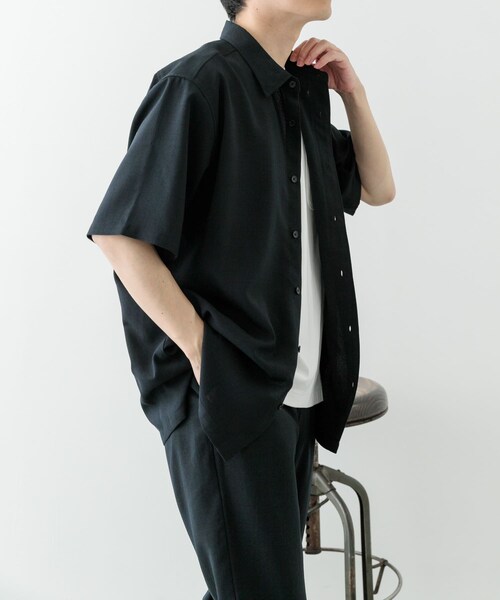 ITEMS URBANRESEARCH(アイテムズ アーバンリサーチ)の「『イージーケア/速乾/UVカット』『セットアップ対応』クイックドライリネンタッチ半袖シャツ(シャツ/ブラウス・メンズ・CHA/GRN/BRN/BLK・M/L)」の10枚目の写真