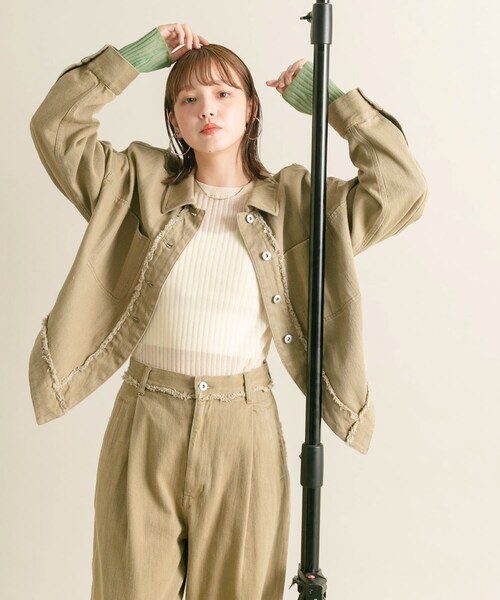 KBF（ケイビーエフ）の「フリンジカーブヘムジャケット（カバーオール・レディース・KHAKI/IVORY・one）」の14枚目の写真