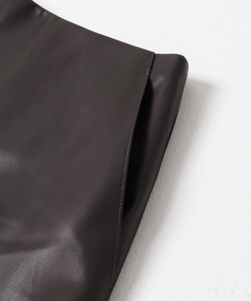 URBAN RESEARCH ROSSO（アーバンリサーチロッソ）の「バックジップフレアスカート（スカート・レディース・LIGHTGRAY/MOCHA/DARKBROWN・36/38）」の18枚目の写真