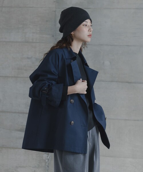 URBAN RESEARCH Sonny Label（アーバンリサーチサニーレーベル）の「撥水ショートトレンチコート（ステンカラーコート・レディース・ベージュ/ネイビー・36/38）」の18枚目の写真
