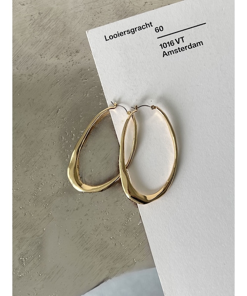 Ungrid（アングリッド）の「ビッグフープピアス（ピアス（両耳用）・レディース・シルバー/ゴールド・F）」の3枚目の写真