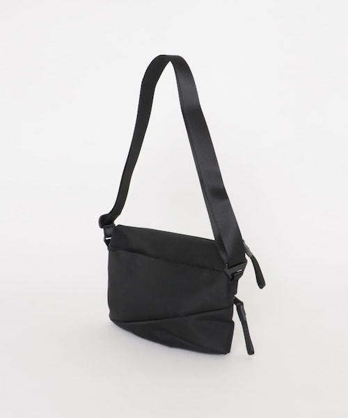 URBAN RESEARCH Sonny Label（アーバンリサーチサニーレーベル）の「THE NORTH FACE　PYRENEES SHOULDER S（ショルダーバッグ・メンズ・ブラック/ソープストーン/スレートグレー・One）」の8枚目の写真