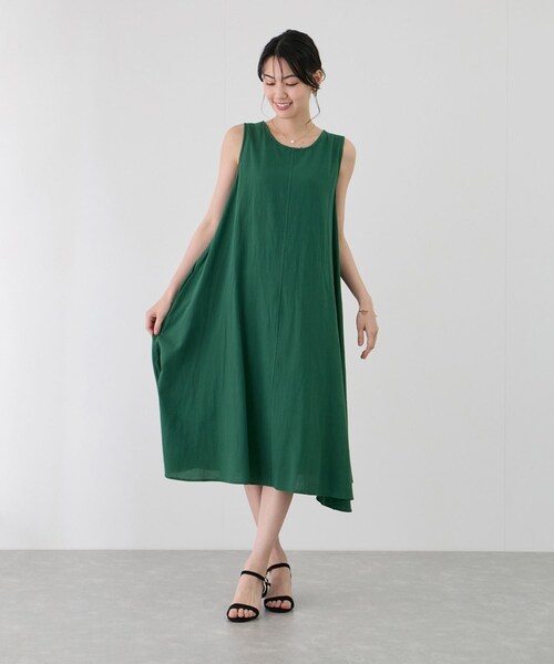 Jayro（ジャイロ）の「Aラインノースリーブワンピース（ワンピース・レディース・ブラック/ベージュ/グリーン/ターコイズ/レッド/カラシ系・F）」の6枚目の写真