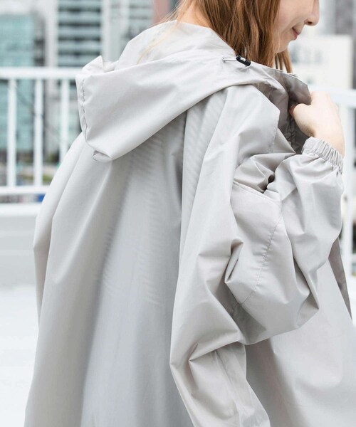 SMELLY（スメリー）の「『WEB限定』because　Mods Poncho（レインコート/ポンチョ・レディース・MNT/GRY・One）」の15枚目の写真
