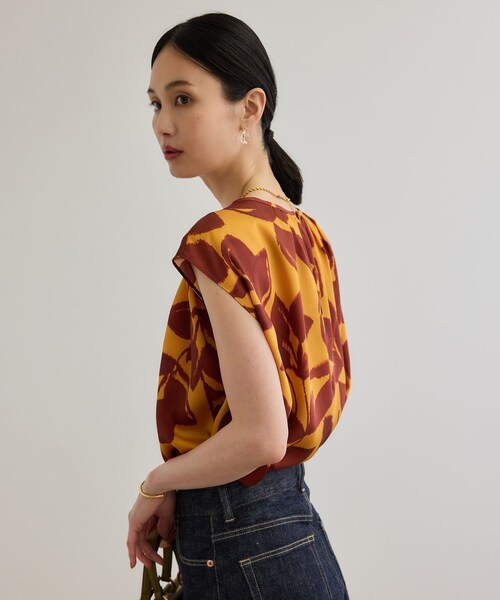ROPE'（ロペ）の「DEVEAUXジオメトリックフラワーブラウス（シャツ/ブラウス・レディース・ブラック/オレンジ・F）」の21枚目の写真