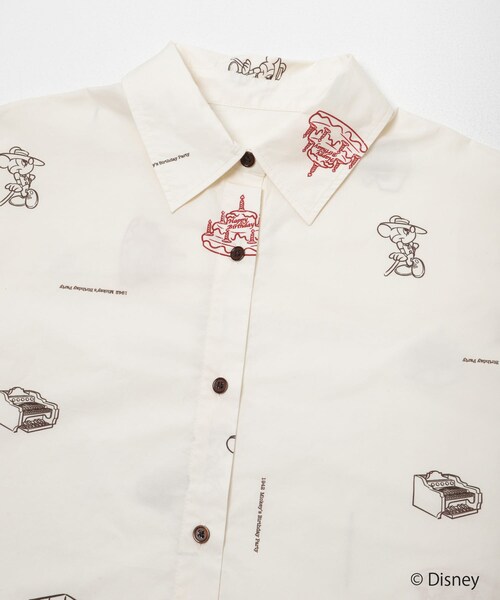 KBF（ケイビーエフ）の「別注Disneyプリントシャツ（シャツ/ブラウス・レディース・IVORY/CHARCOAL・One）」の5枚目の写真