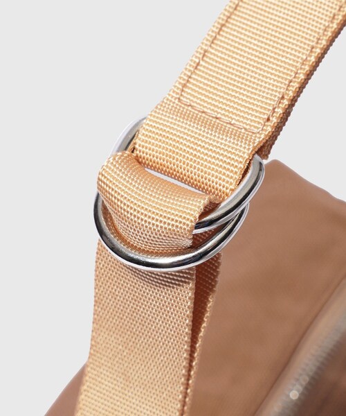 ADAM ET ROPE'(アダムエロペ)の「【Maison Margiela/メゾン マルジェラ】HIGH TECH POUCH(ハンドバッグ・メンズ・ベージュ・F)」の8枚目の写真