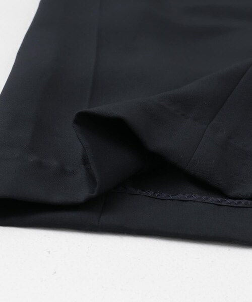 URBAN RESEARCH ROSSO（アーバンリサーチロッソ）の「F by ROSSO　ダブルクロスデザインタックパンツ（その他パンツ・レディース・BLACK/NAVY・36/38）」の21枚目の写真