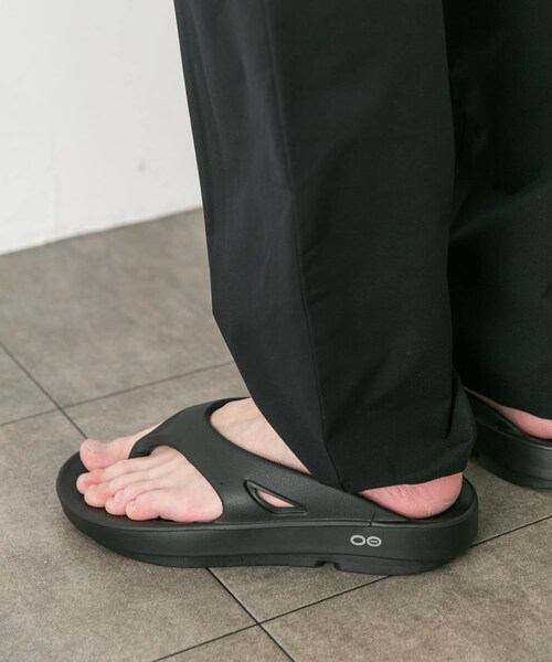 URBAN RESEARCH DOORS(アーバンリサーチドアーズ)の「OOFOS OOriginal(サンダル・メンズ・Black/Nomad/OliveDrab/N.Blue/Slate・26/27/28/29)」の8枚目の写真