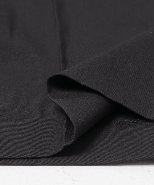 URBAN RESEARCH ROSSO（アーバンリサーチロッソ）の「防シワシャンブレーツイルタックパンツ（その他パンツ・レディース・L.GREIGE/BLACK・36/38）」の16枚目の写真