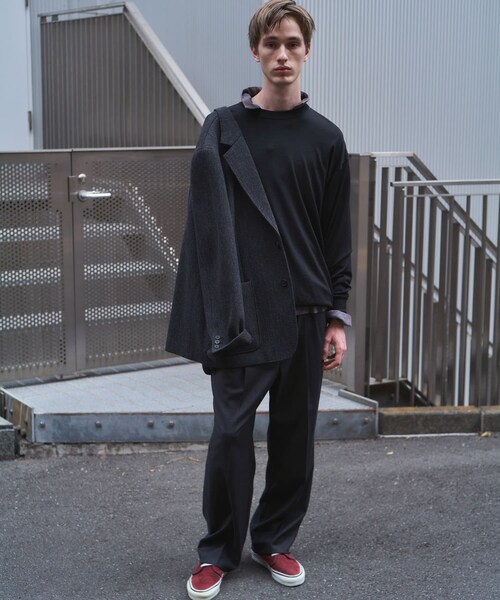 URBAN RESEARCH(アーバンリサーチ)の「new basic WASHABLE MERINO WOOL CREW-NECK(ニット/セーター・メンズ・BLACK/CHARCOAL/BROWN・M/L/XL)」の8枚目の写真