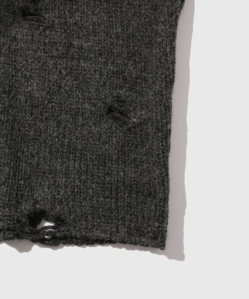 ADAM ET ROPE'（アダムエロペ）の「【CODA/コーダ】90S ROUND NECK THRASHED CARDIGAN（カーディガン/ボレロ・メンズ・グレー・0/1）」の8枚目の写真