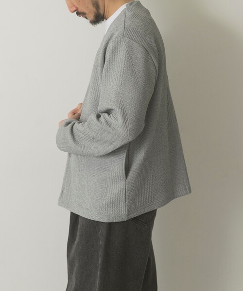 ITEMS URBANRESEARCH（アイテムズ アーバンリサーチ）の「ジオメジャカード カットソーカーディガン（カーディガン/ボレロ・メンズ・GRY/D.BLU/BLK・M/L）」の16枚目の写真
