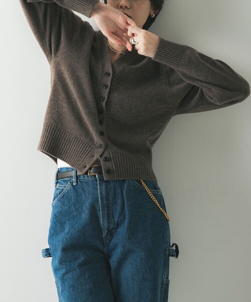 URBAN RESEARCH（アーバンリサーチ）の「カシミヤ強縮Vネックカーディガン（カーディガン/ボレロ・レディース・TOP BROWN/KHAKI・FREE）」の3枚目の写真