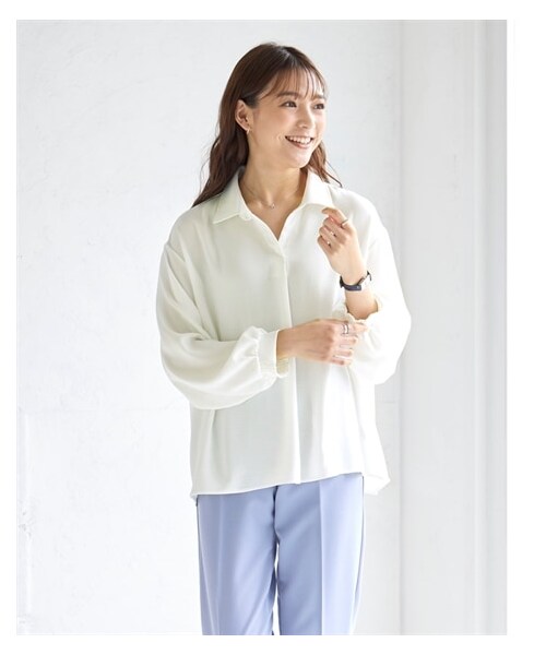 nissen（ニッセン）の「大きいサイズヒンヤリ・シワになりにくい伸びるスキッパ―ゆるシャツ（接触冷感・UVカット）（シャツ/ブラウス・レディース・アプリコットオレンジ/オフホワイト/アクアブルー/ネイビー・L~LL相当/3L~4L相当/5L~6L相当/8L相当/10L相当）」の5枚目の写真